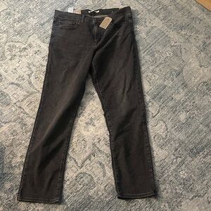 NWT Levi's Women's Straight Leg Jeans in Black 314 SHAPING STRAIGHT